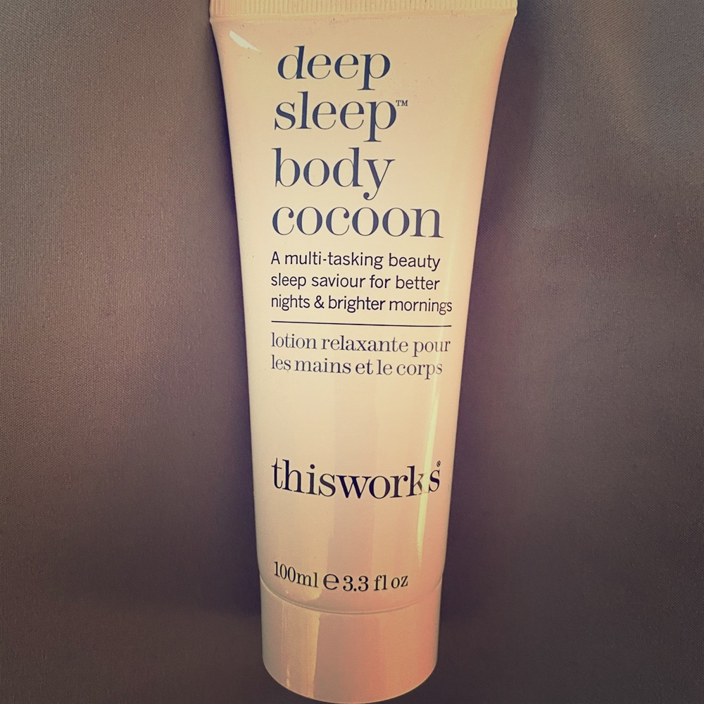 Body lotion. Deep sleep body cocoon by thisworks